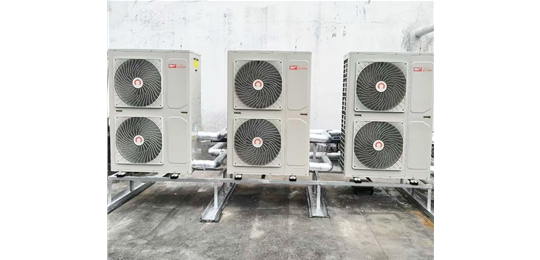 太原铜锣湾东旺酒店3台10匹中广欧特斯低温空气能热水工程